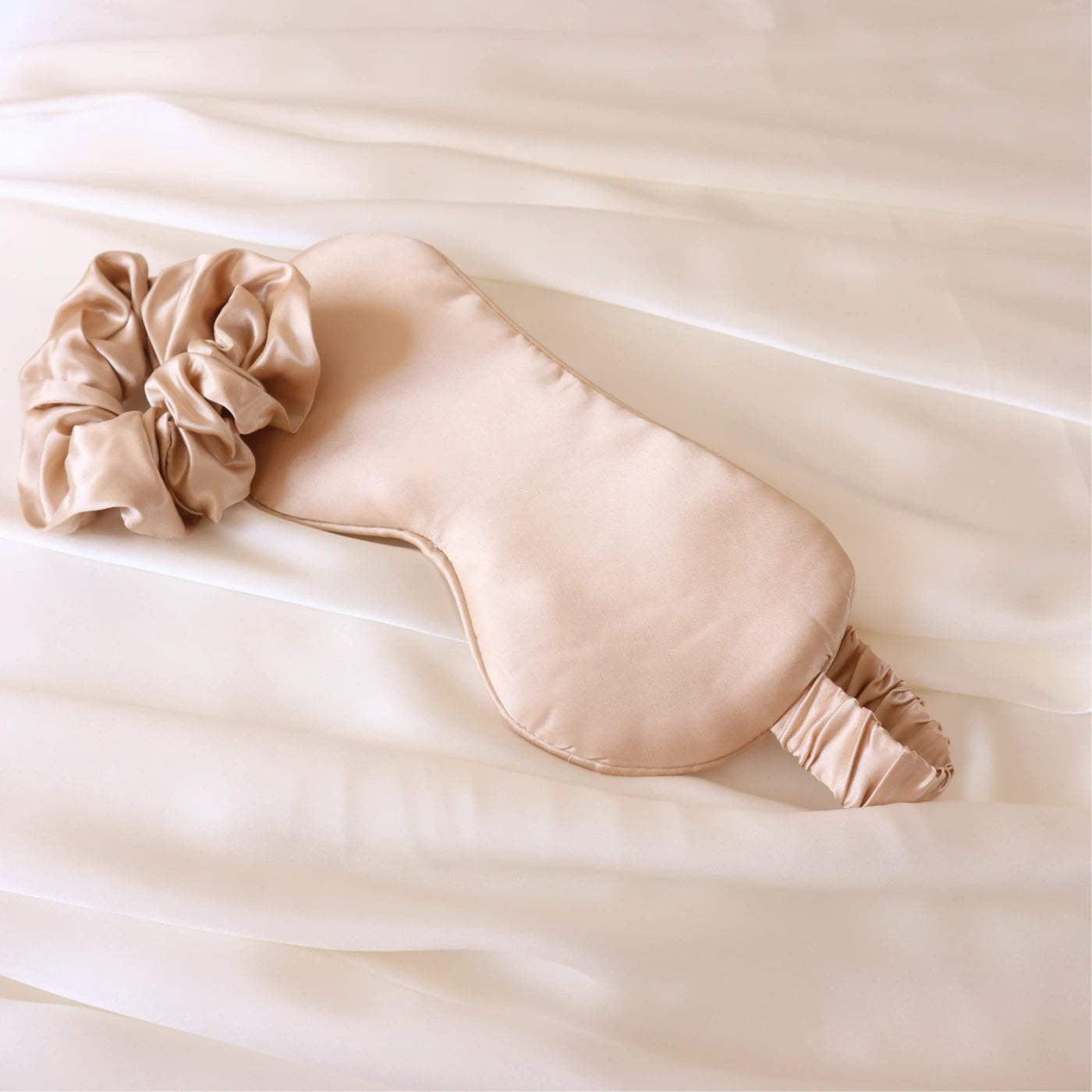 Mulberry Silk Gift Set - 22 Momme Silk Pillowcase, Sleeping Mask & Hair Scrunchie Gold