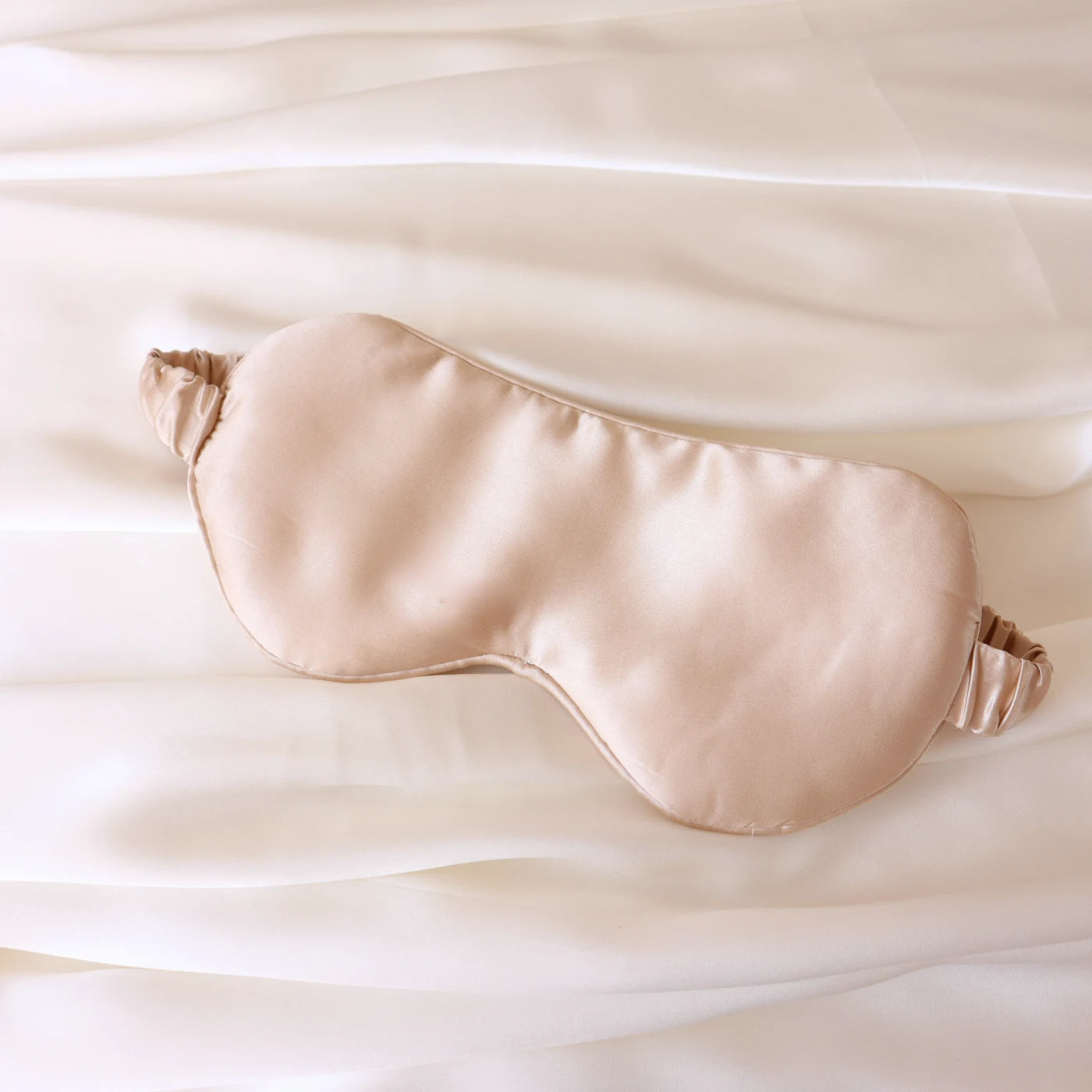 Mulberry Silk Gift Set - 22 Momme Silk Pillowcase, Sleeping Mask & Hair Scrunchie Gold