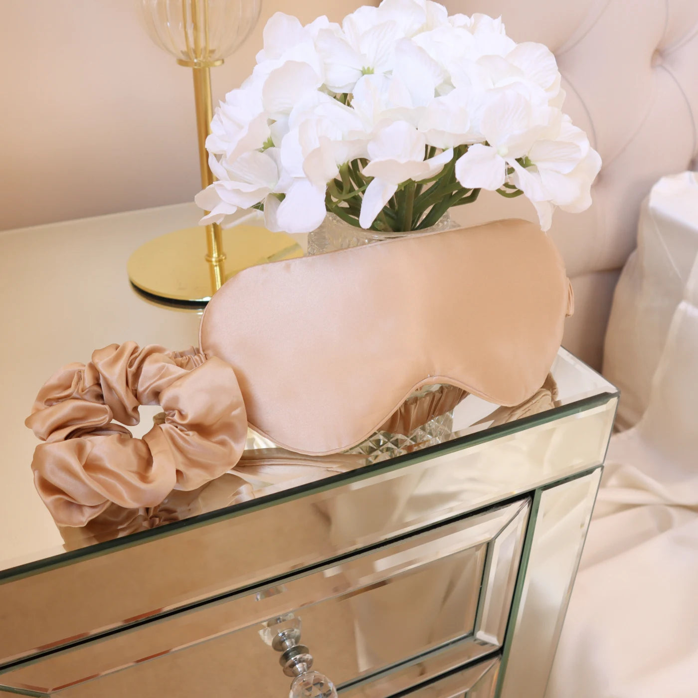 Mulberry Silk Gift Set - 22 Momme Silk Pillowcase, Sleeping Mask & Hair Scrunchie Gold