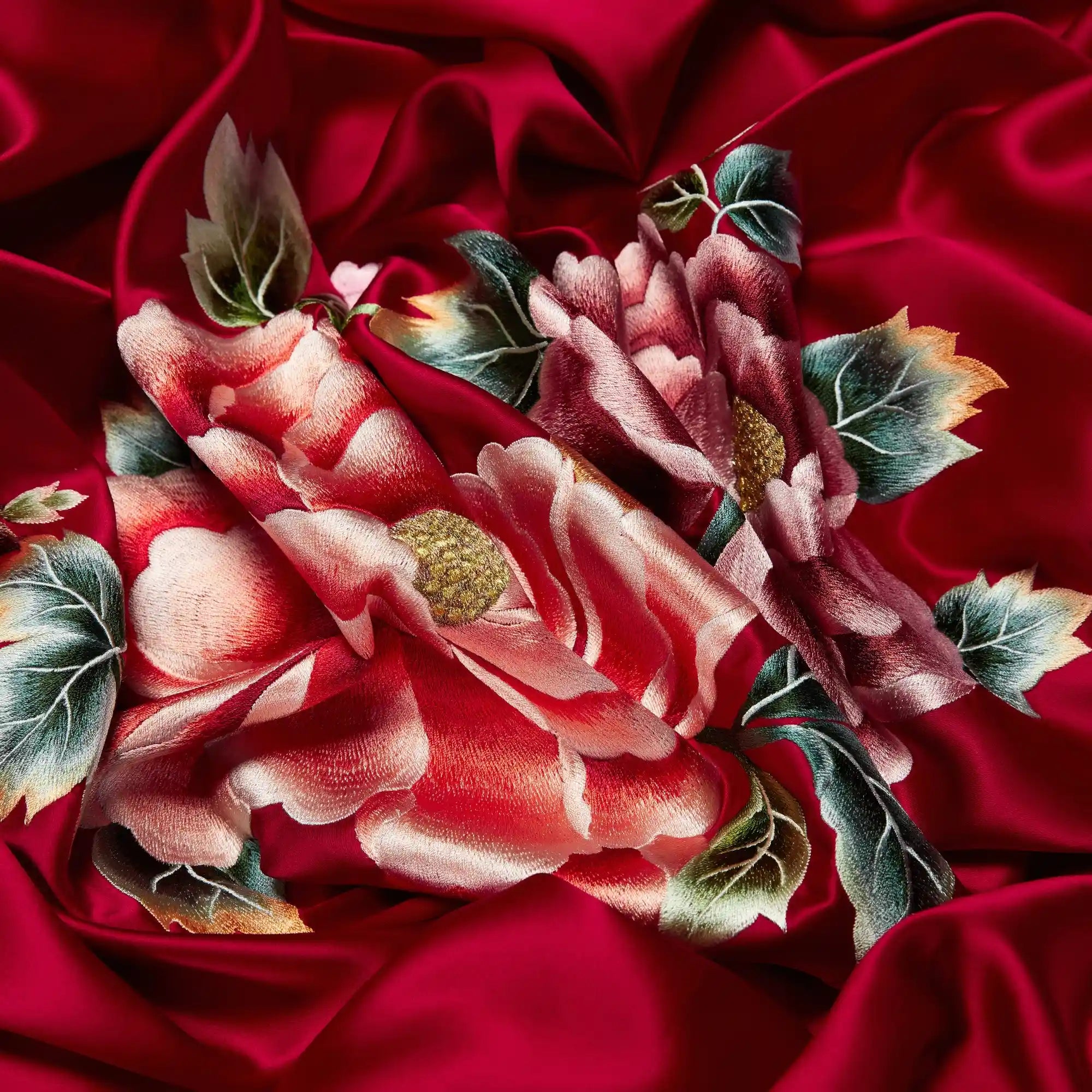 Luxury Embroidered 4 Psc 22 MM Mulberry Silk Bedding Set in Red Real Silk UK