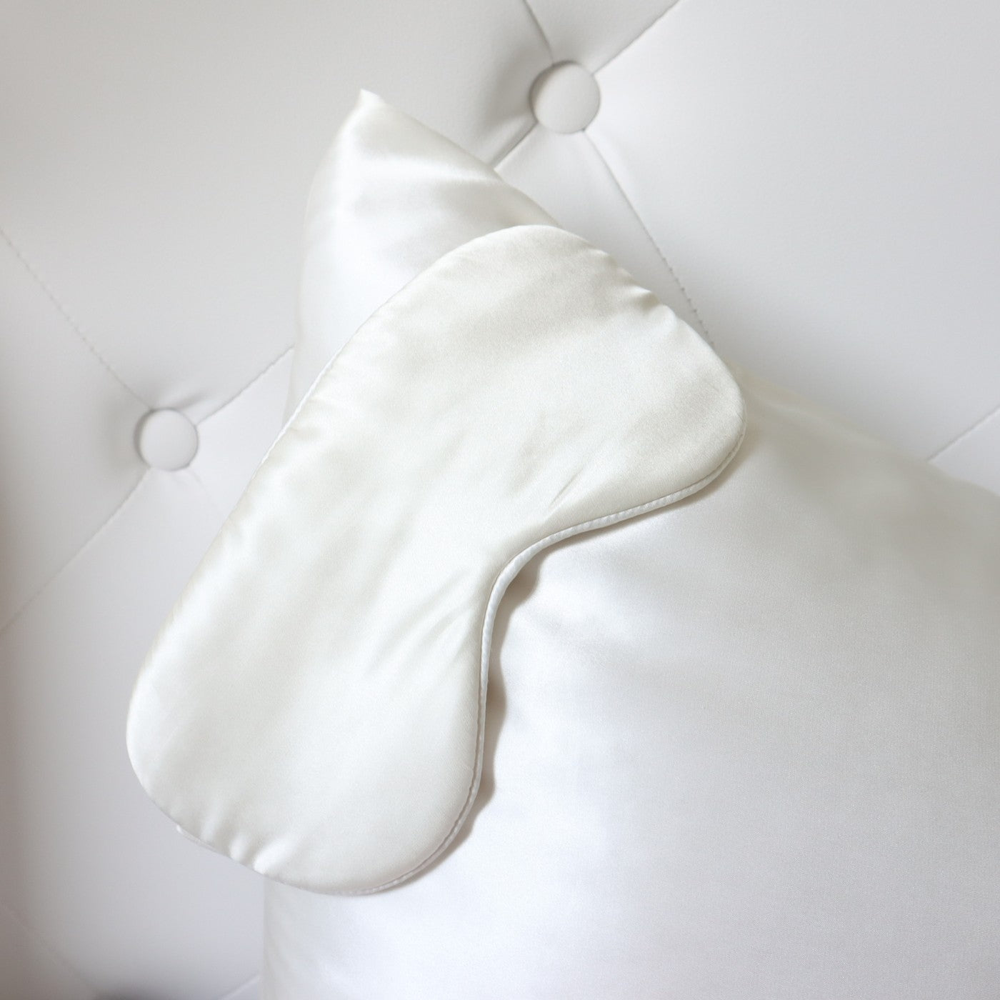 Silk Eye Sleeping Mask 100% Pure Mulberry Silk Silver Grey White Pink Gold Blue Luxury Gift