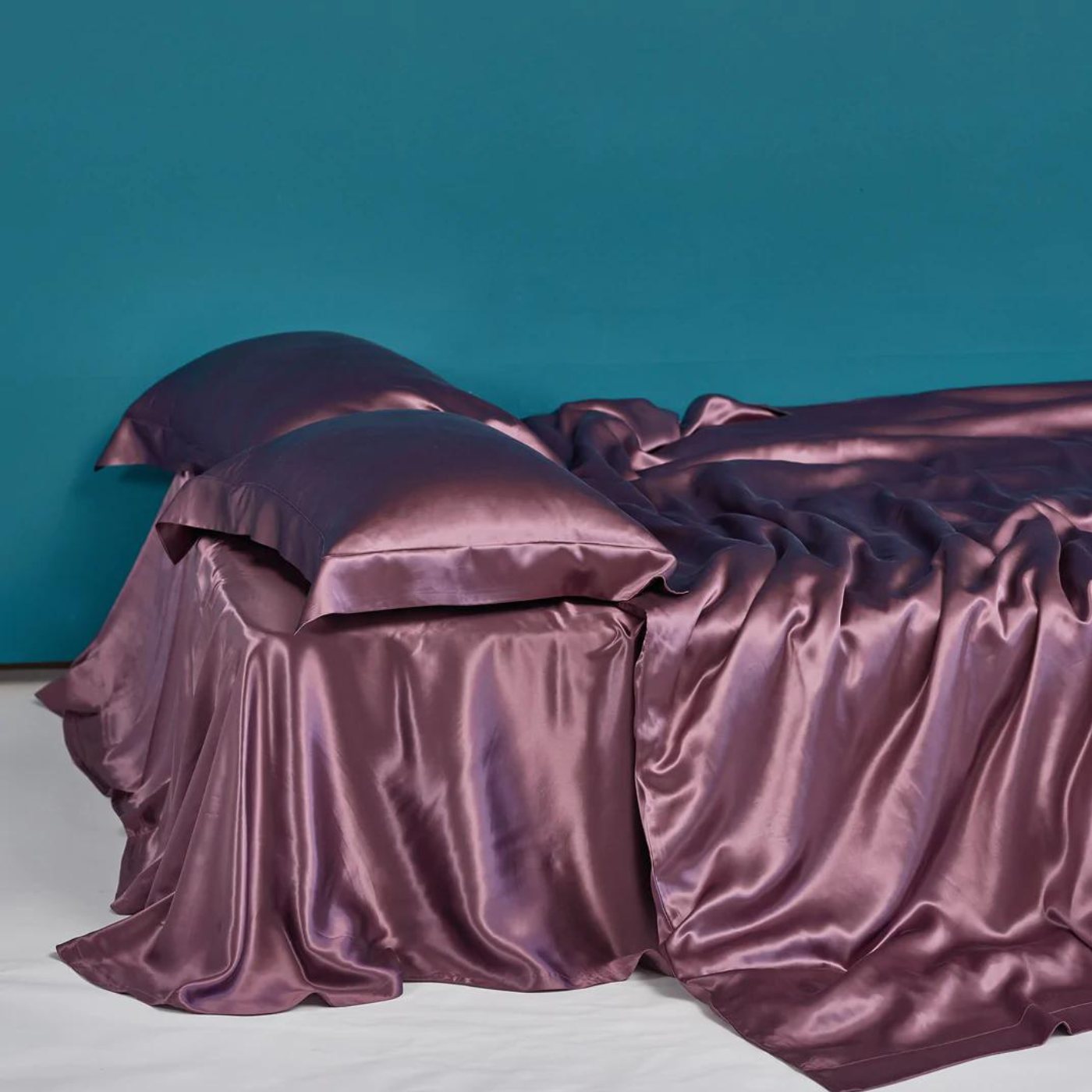 Luxury 4 Psc 22 Momme 100% Mulberry Silk Bedding Set Duvet Cover Fitted Sheet 2 Pillow Covers Cases in Purple