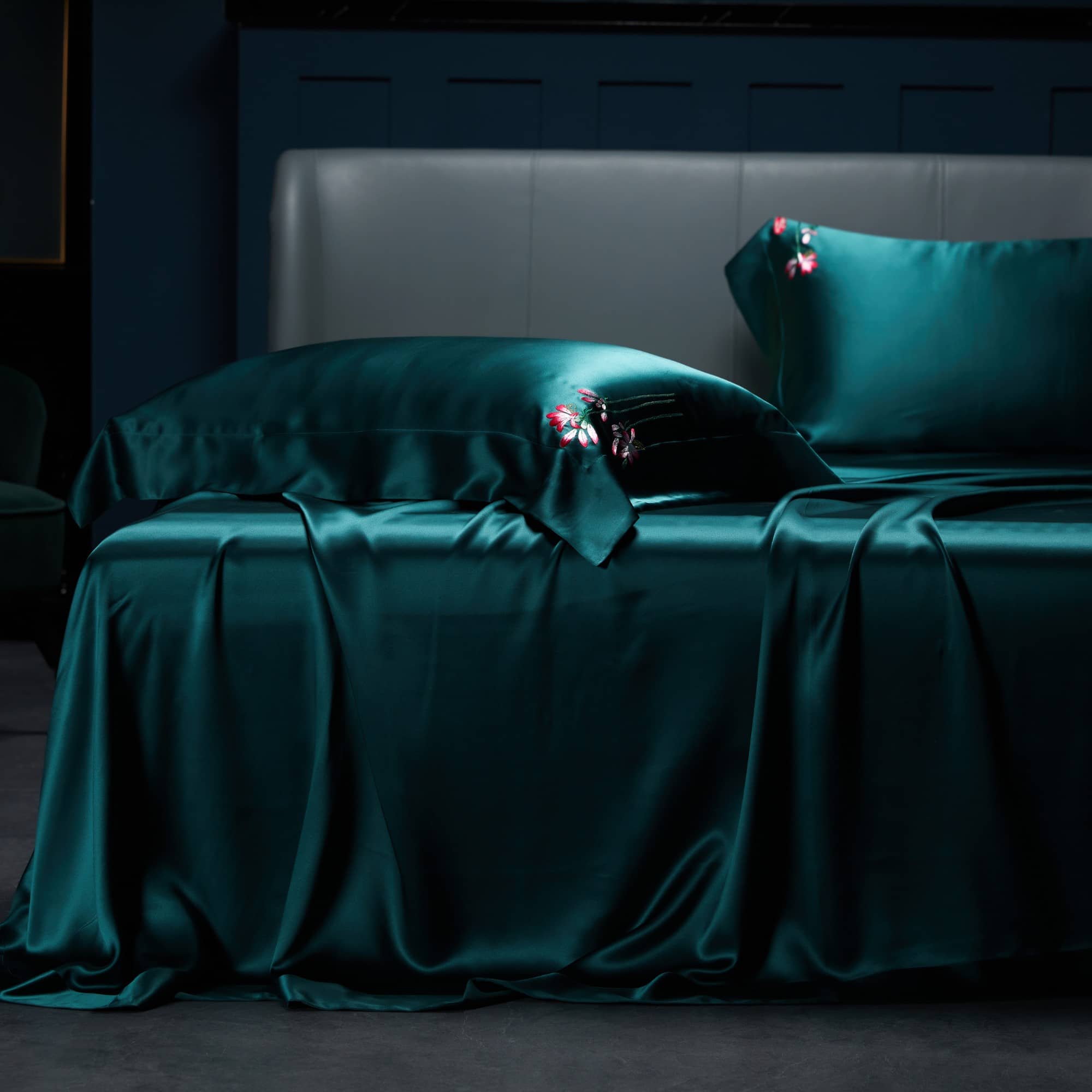 Luxury Embroidered 7 Psc Real Mulberry Silk Bedding Set, Teal & Pink hand embroidered luxurious bedsheets set linen floral duvet cover oxford style pillows