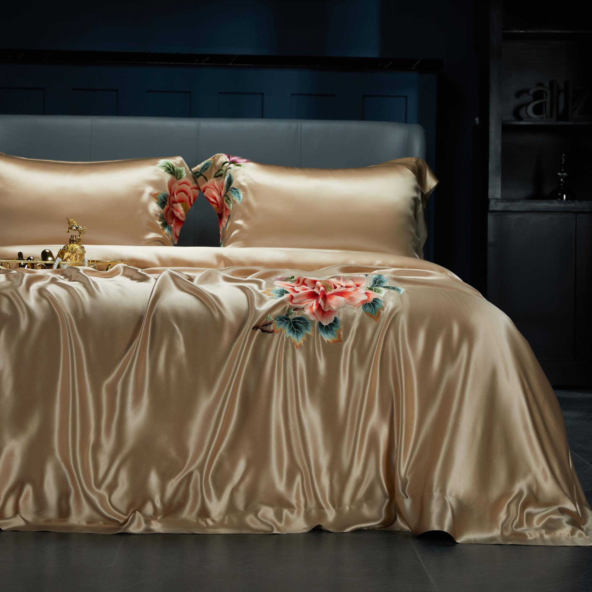 Luxury hand Embroidered 4 Psc 22 MM Pure Real Mulberry Silk Bedding Set in Gold Roses Flowers Floral Duvet