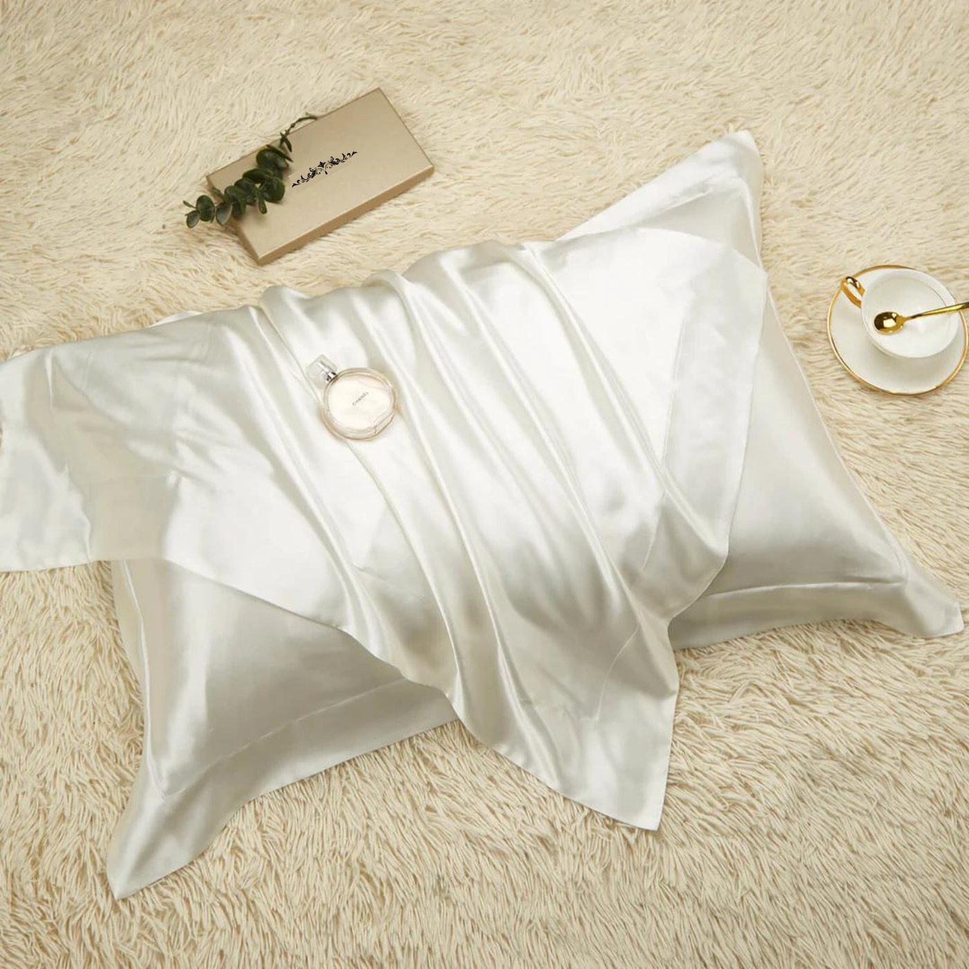 Luxury 4 Psc 22 Momme 100% Mulberry Silk Bedding Set Duvet Cover Fitted Sheet 2 Pillow Covers Cases in White