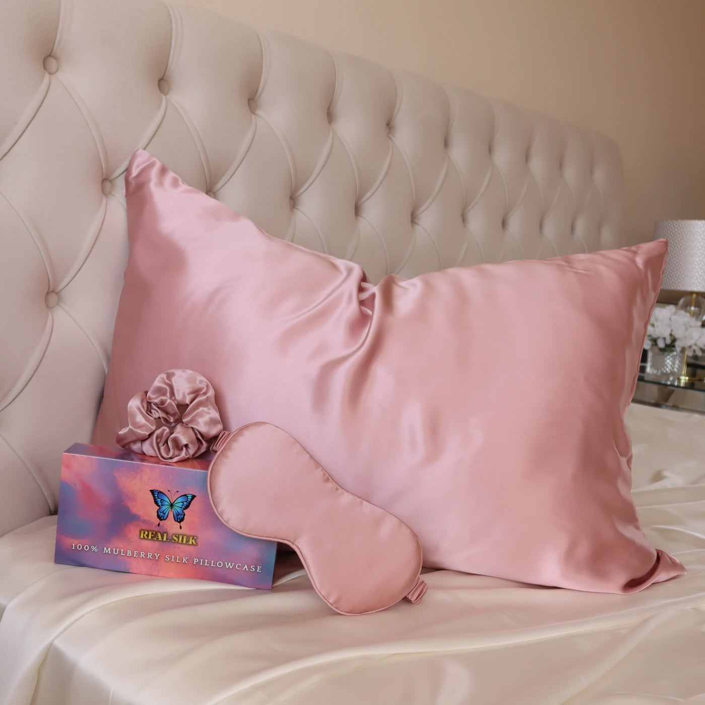 Mulberry Silk Gift Set - 22 Momme Silk Pillowcase, Sleeping Mask & Hair Scrunchie Pink