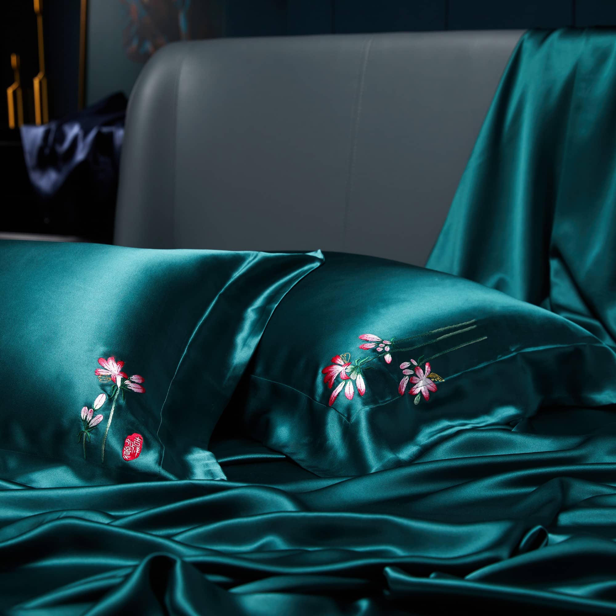 Luxury Embroidered 7 Psc Real Mulberry Silk Bedding Set, Teal & Pink hand embroidered luxurious bedsheets set linen floral duvet cover oxford style pillows