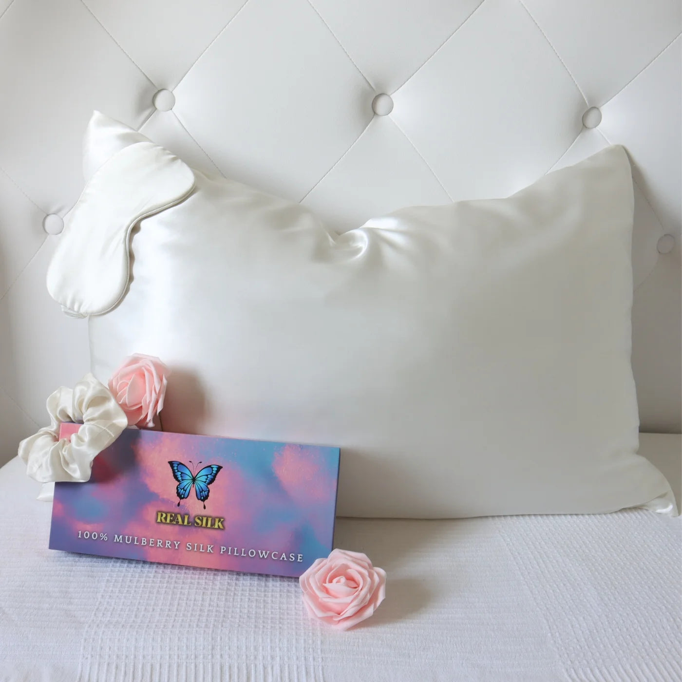 Mulberry Silk Gift Set - 22 Momme Silk Pillowcase, Sleeping Mask & Hair Scrunchie White