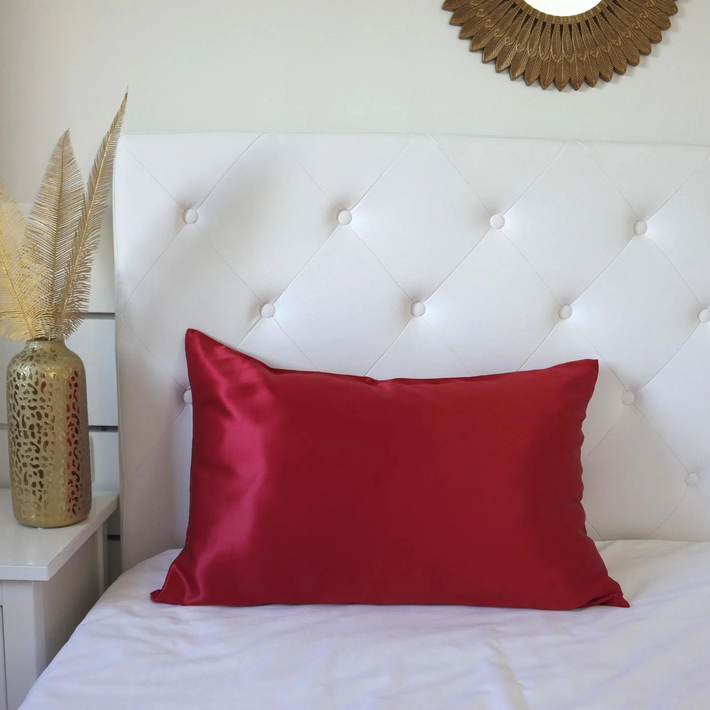 Red 22 Momme Mulberry Silk Pillowcase
